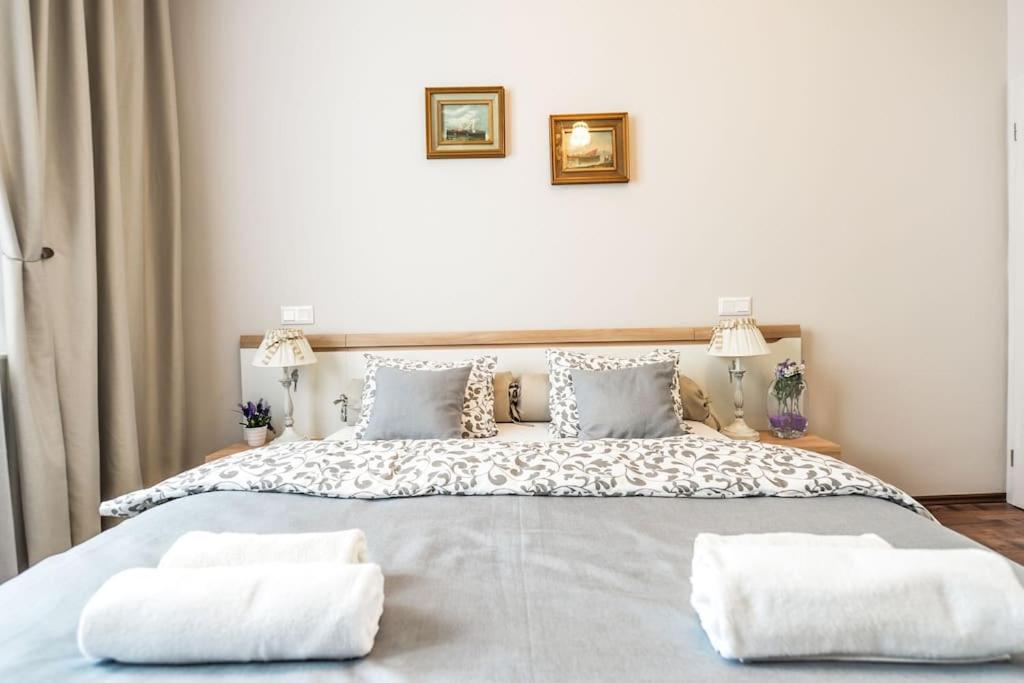 Oli Apartment براغ المظهر الخارجي الصورة